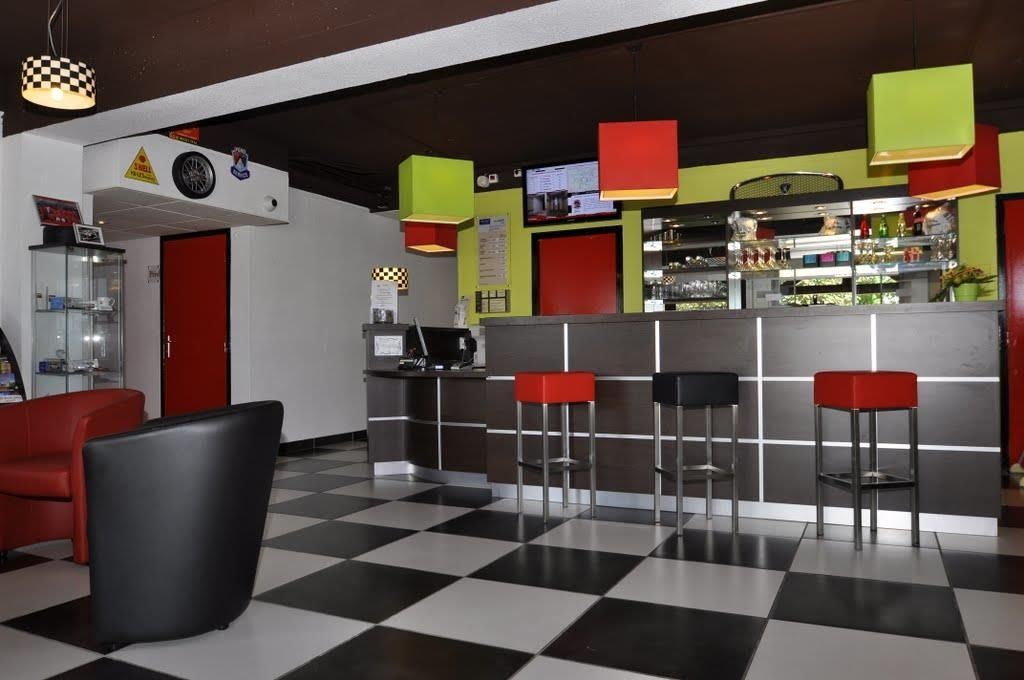 Enzo Hotels Cannes-Ecluse By Kyriad Direct Restaurant foto